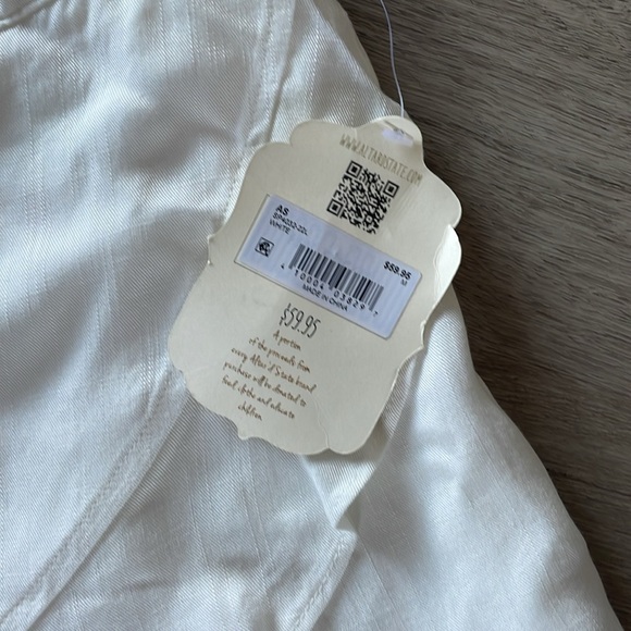 Altar’s State White Skort - Picture 7 of 7